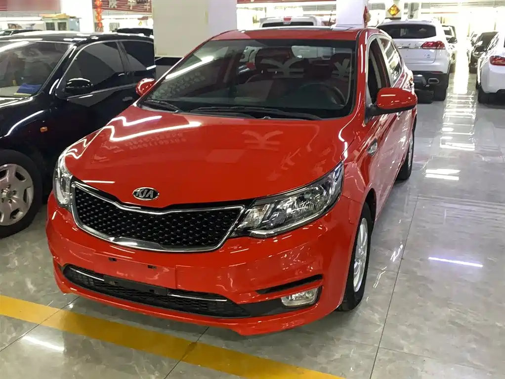 Kia K2 2015 Hatchback 1.4L AT GLS Cool Edition фото 2
