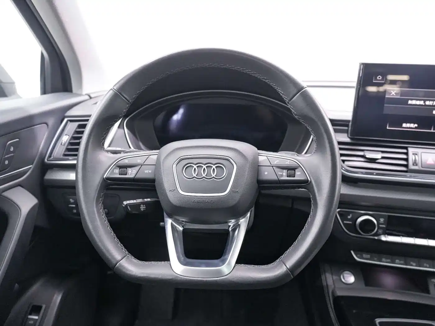 Audi Q5L 2022 Facelift 40T Luxury Dynamic фото 17
