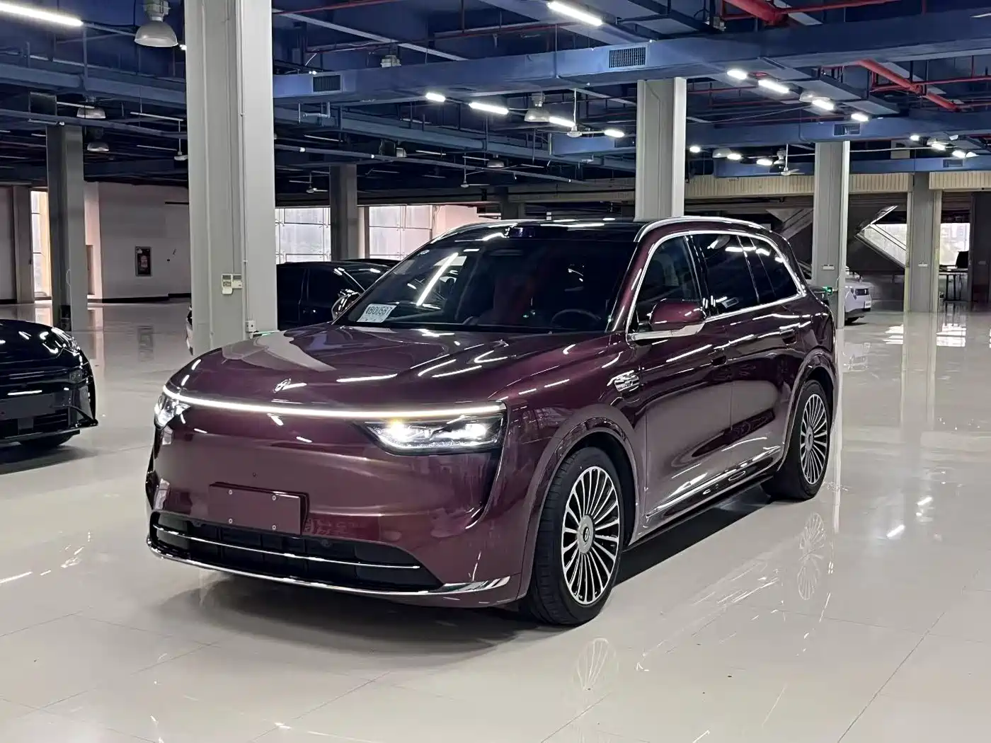 AITO Wenjie AITO M8 2025 Model Extended Range Ultra Edition 53.4kWh 5-Seater фото 2