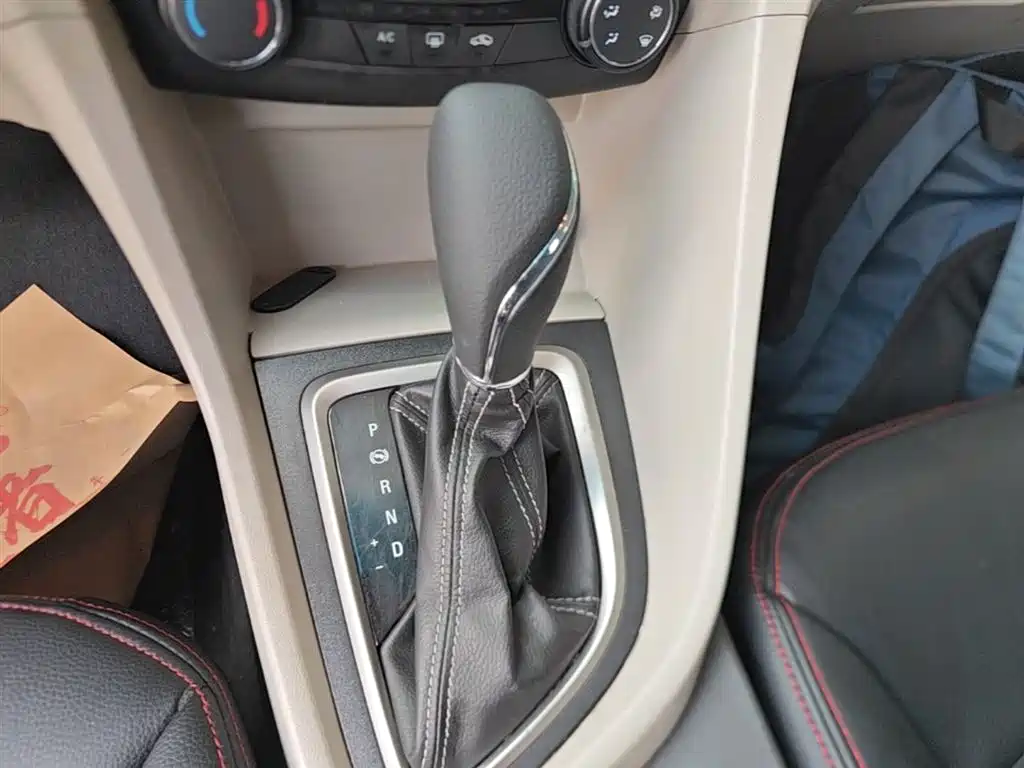 Buick Excelle 2016 15N Automatic Elite фото 14