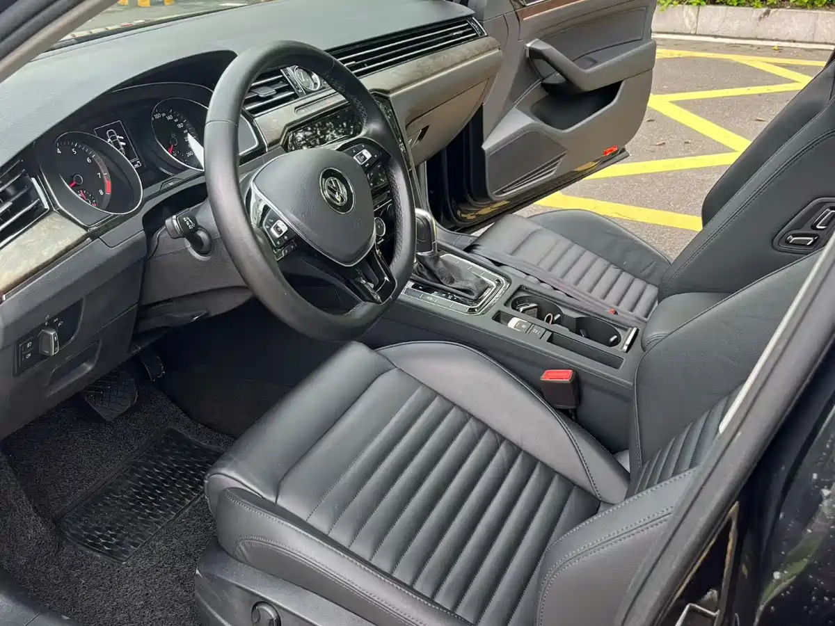 Volkswagen Magotan 2019 280TSI DSG Leading China VI фото 4