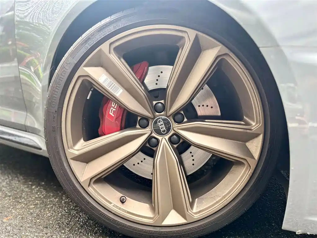 Audi RS 4 2022 2022 RS4 Avant Dark Gold Edition
