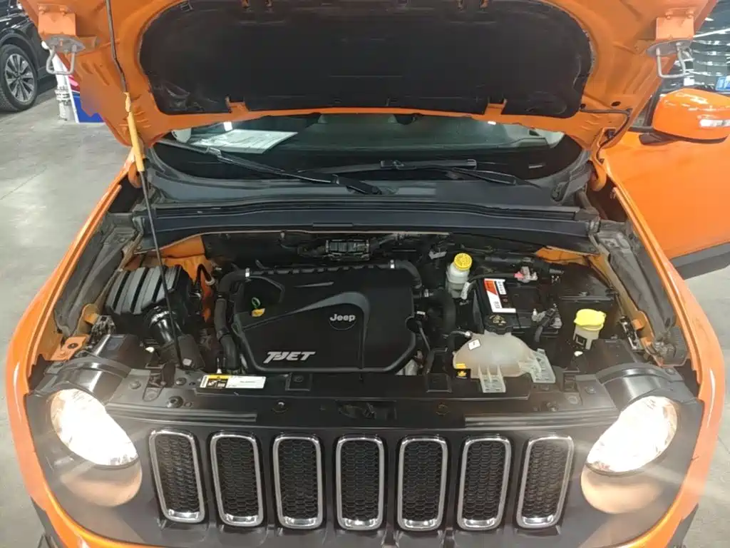 صورة 20 - Jeep Renegade