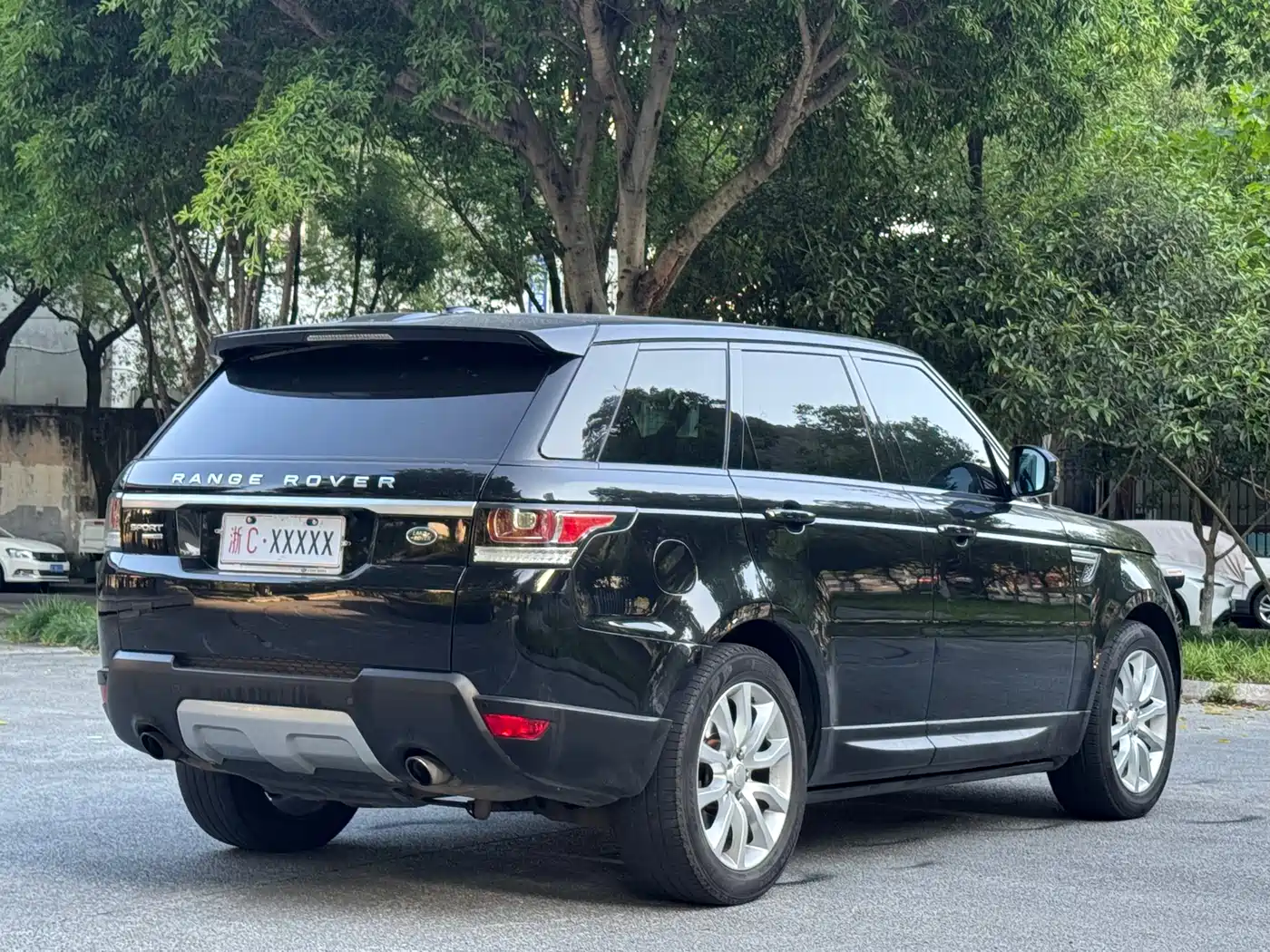 Land Rover Range Rover Sport 2014 3.0 SC V6 HSE фото 4