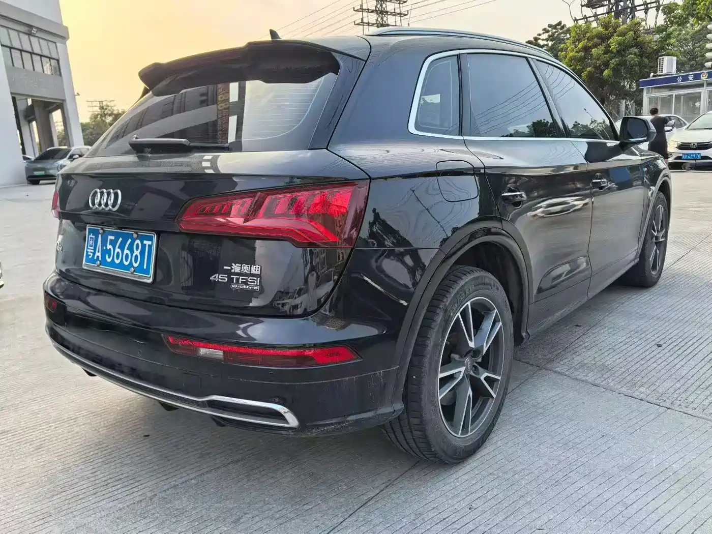 Audi Q5L 2018 45 TFSI Exclusive Fashion China VI фото 4