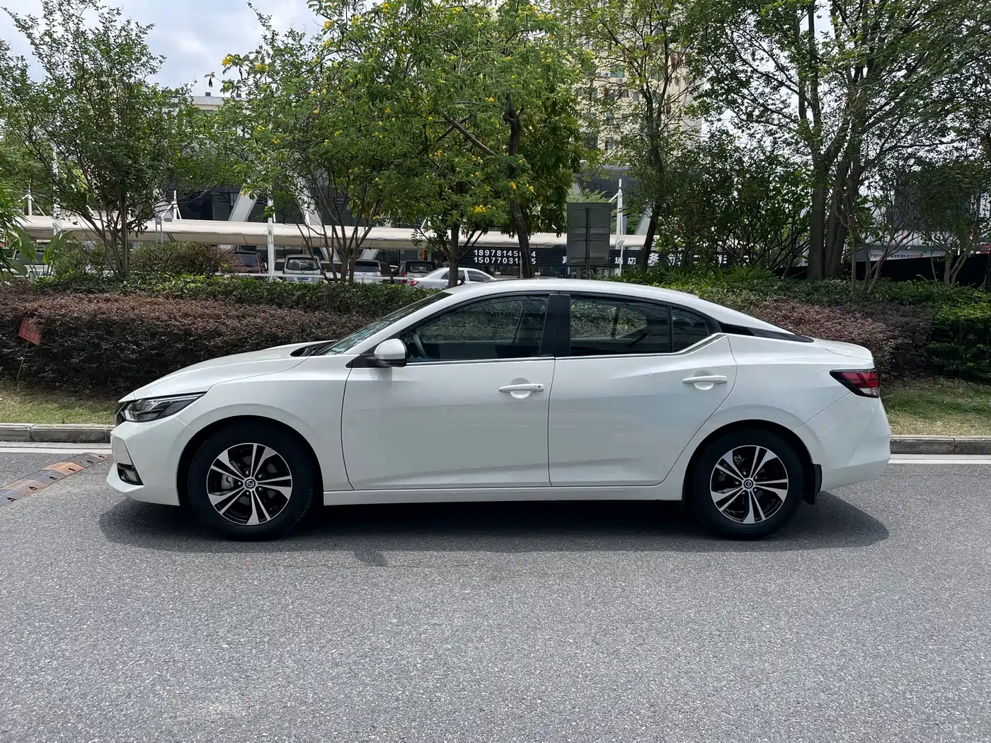 Nissan SYLPHY, миниатюра 4