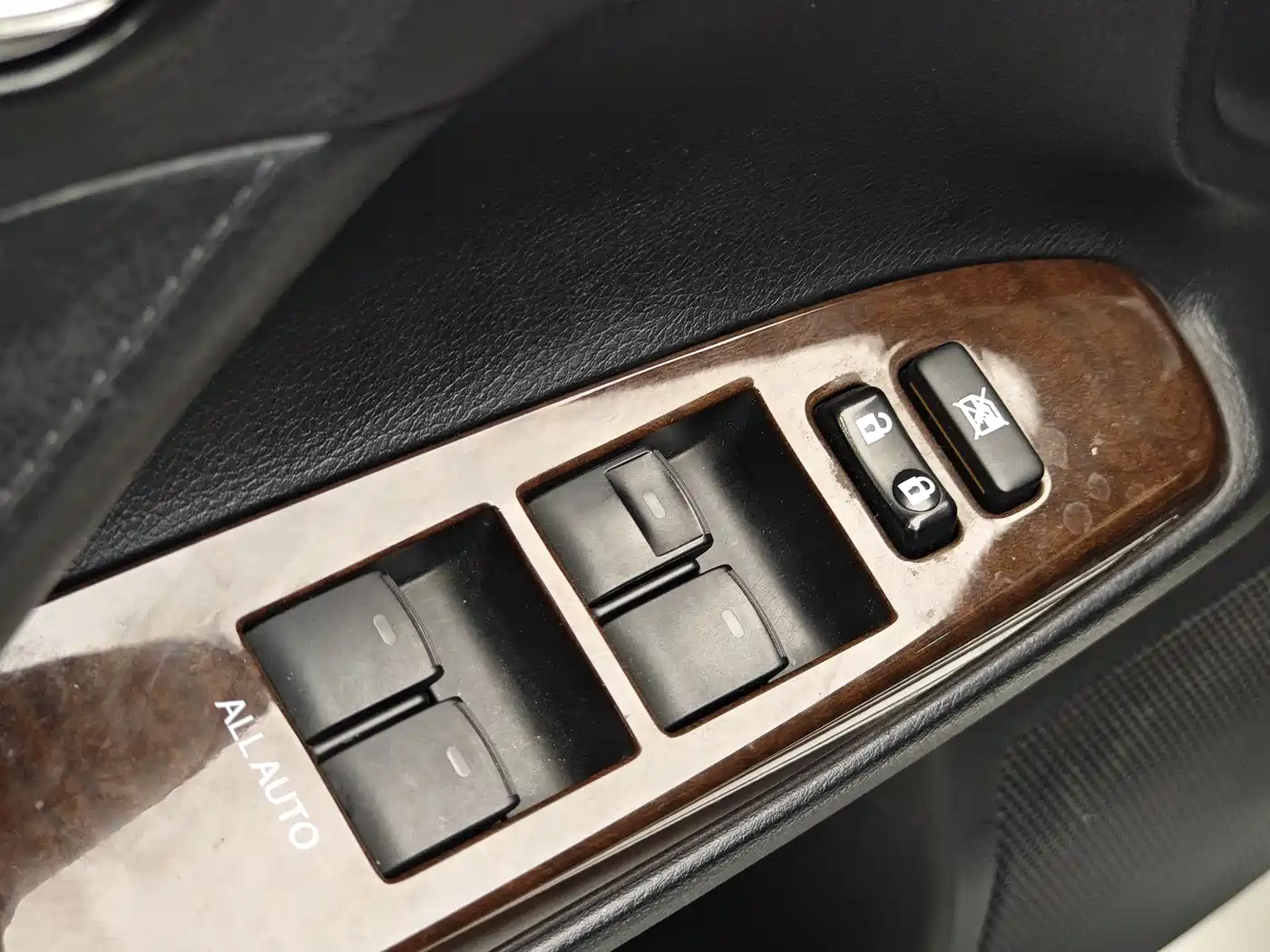 Toyota Reiz 2013 2.5S Elite Edition фото 10