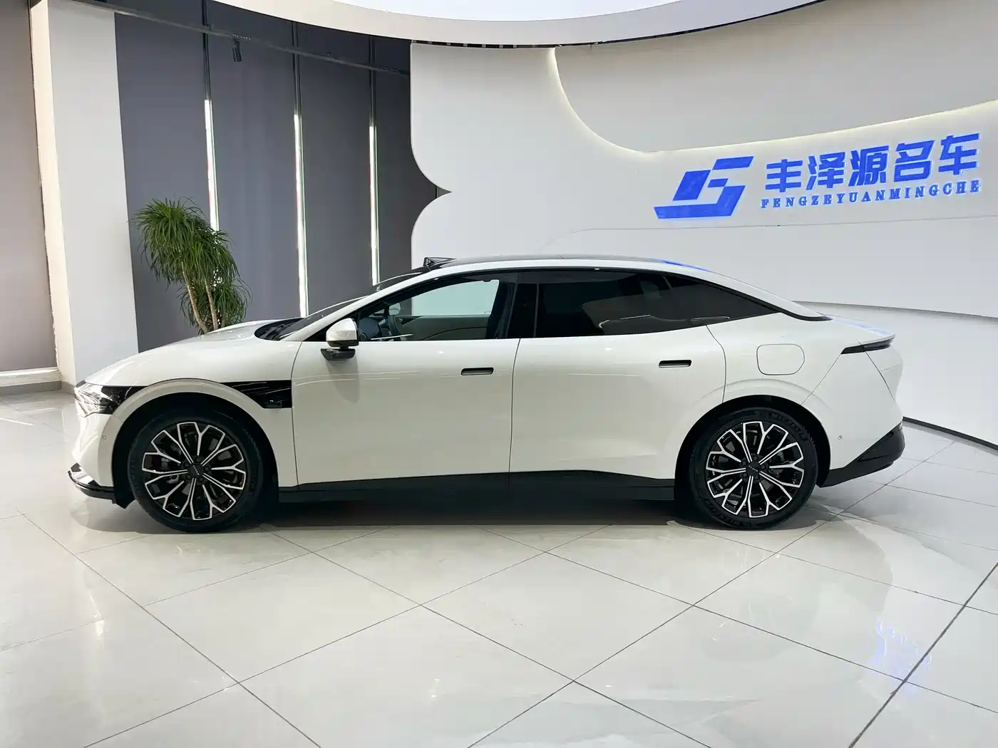 2026 ZEEKR 007