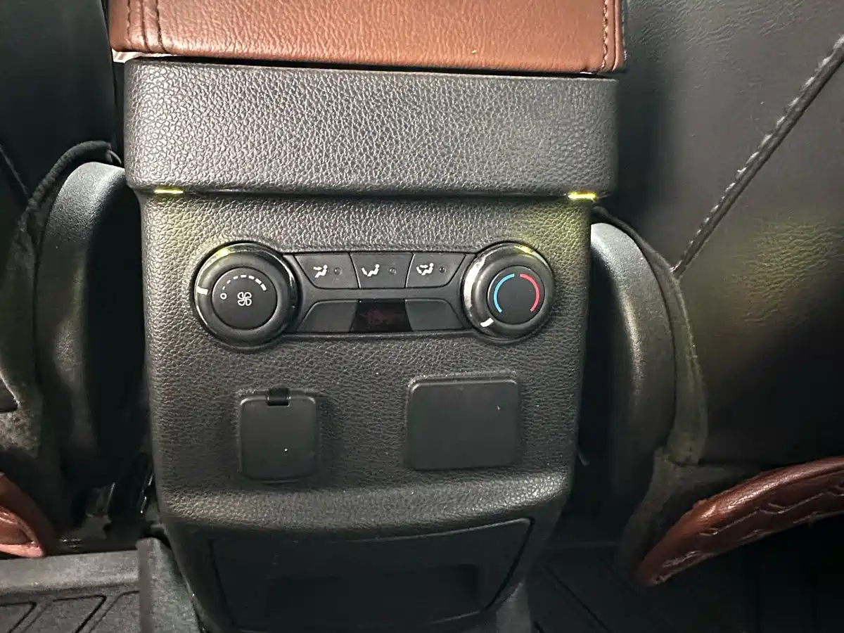 Ford Explorer (Import) 2014 2013 3.5L Premium Edition