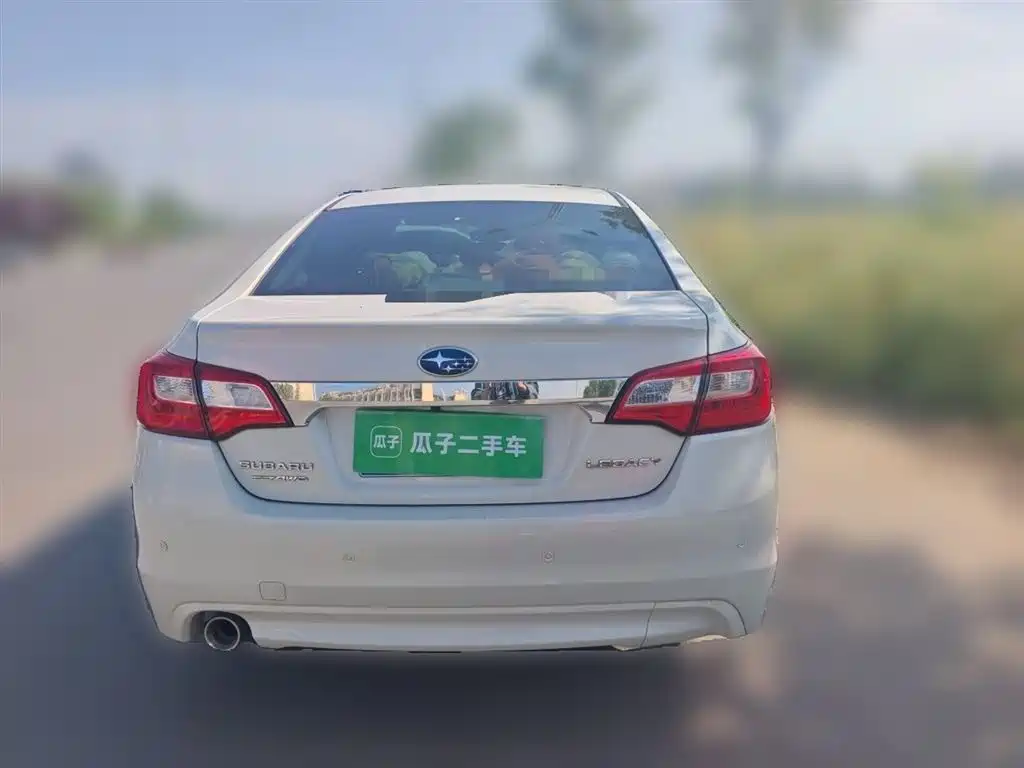 Subaru Legacy 2016 2.5i AWD Glory Edition фото 12