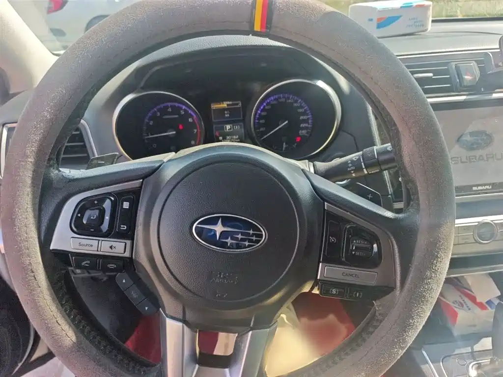 Subaru Legacy 2016 2.5i AWD Glory Edition фото 4