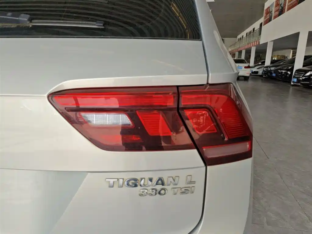 Volkswagen Tiguan L 2019 330TSI Automatic 2WD Trend Edition China VI фото 8