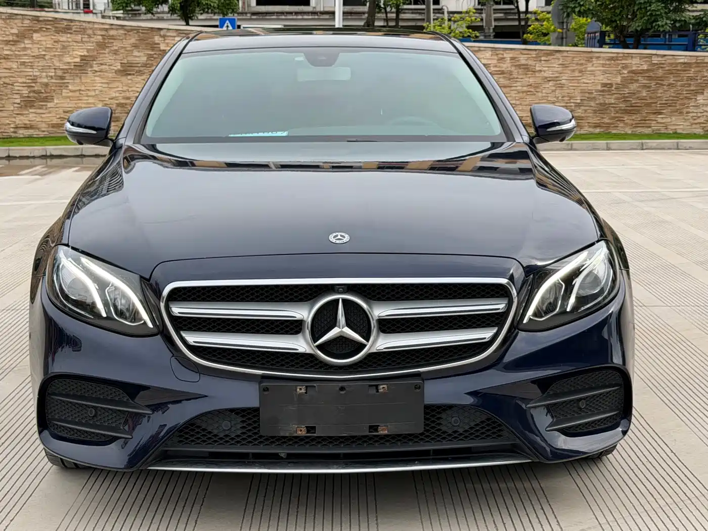 Mercedes-Benz E-Class 2020 E 300 L Sport Fashion Model фото 2