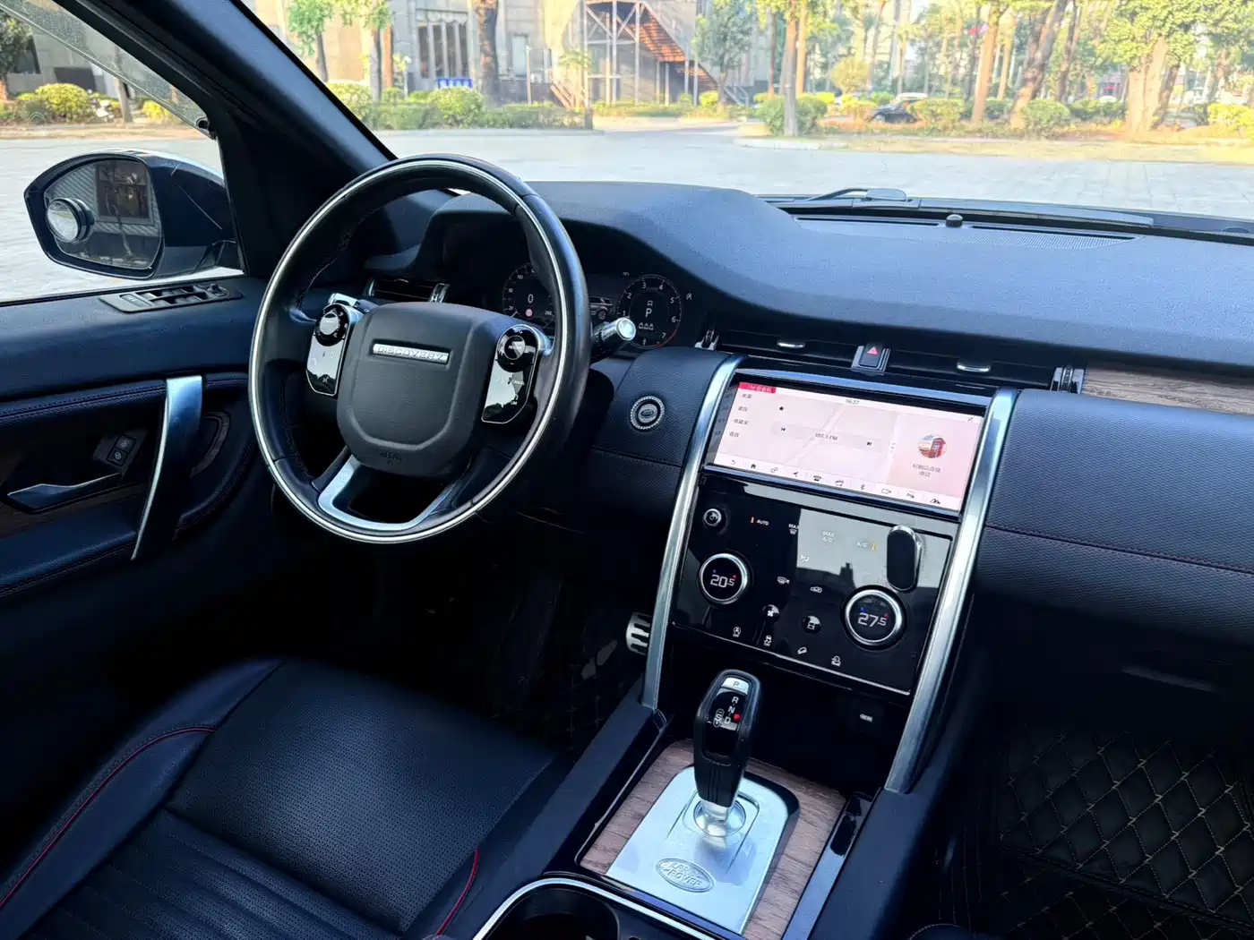 Фото 12 - Land Rover Discovery Sport