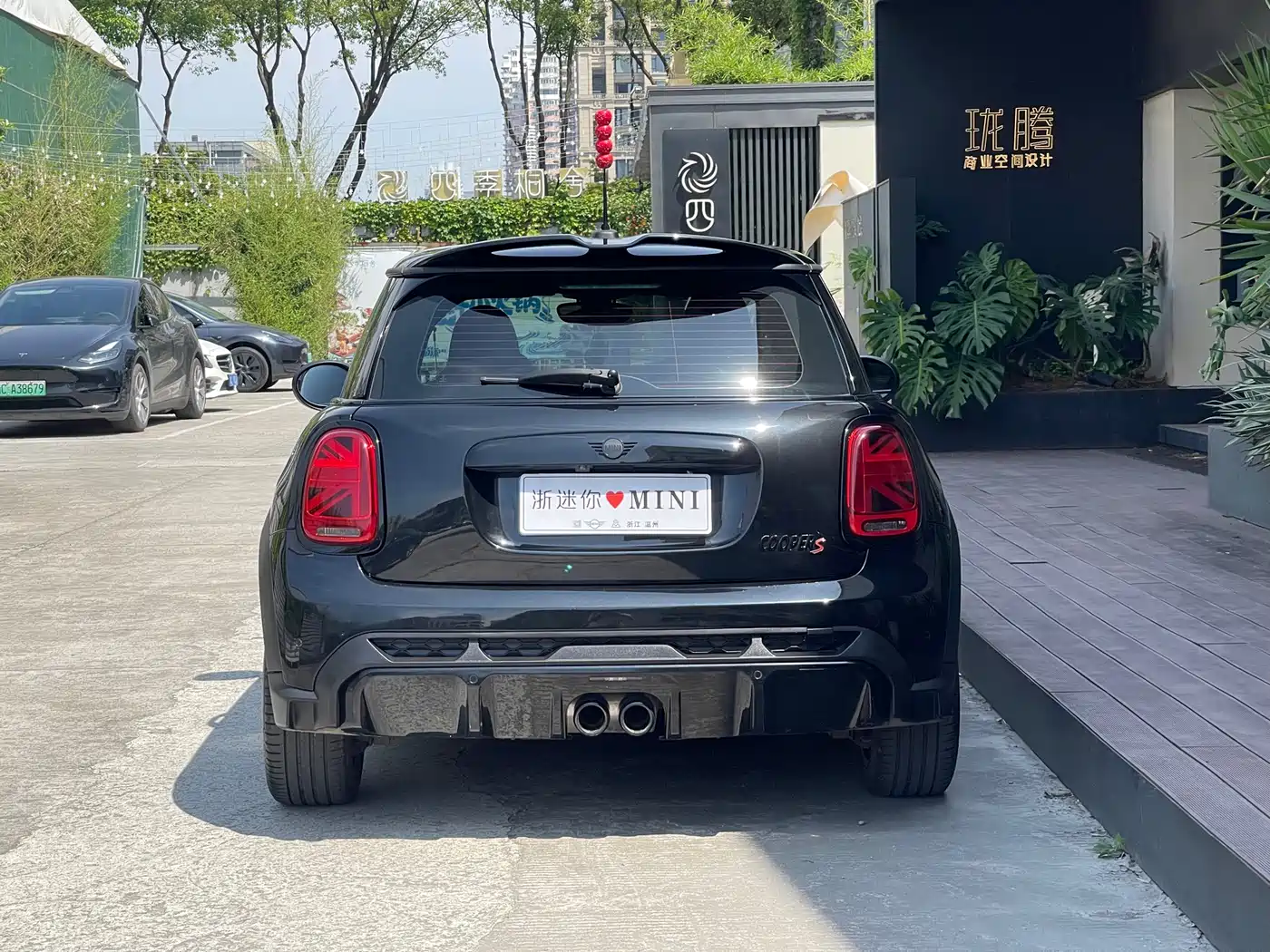 MINI 2022 2.0T COOPER S Black Label Special Edition фото 3