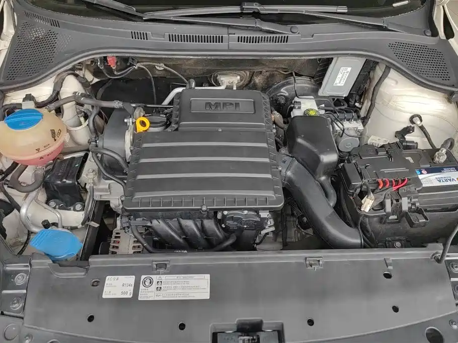 Volkswagen Santana 2015 1.4L Manual Trend Edition фото 10