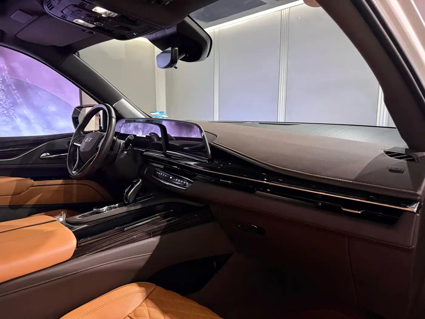Cadillac Escalade 2022 2021 ESV Platinum Extended Version