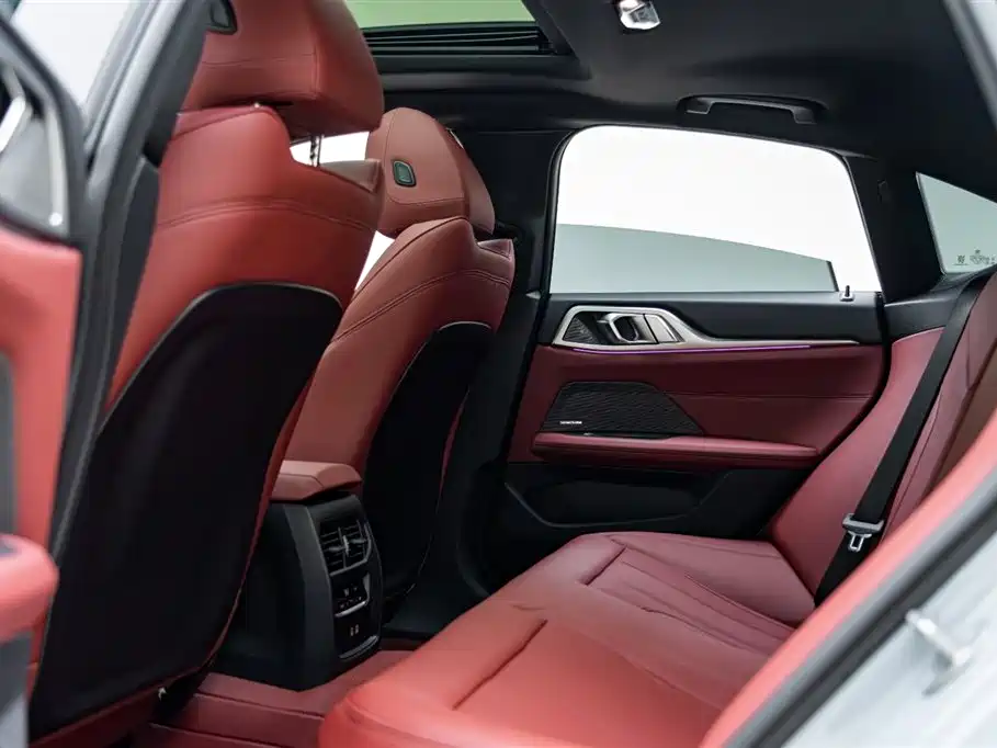 BMW 4 Series 2024 430i Gran Coupe M Sport Shadowline Package фото 10