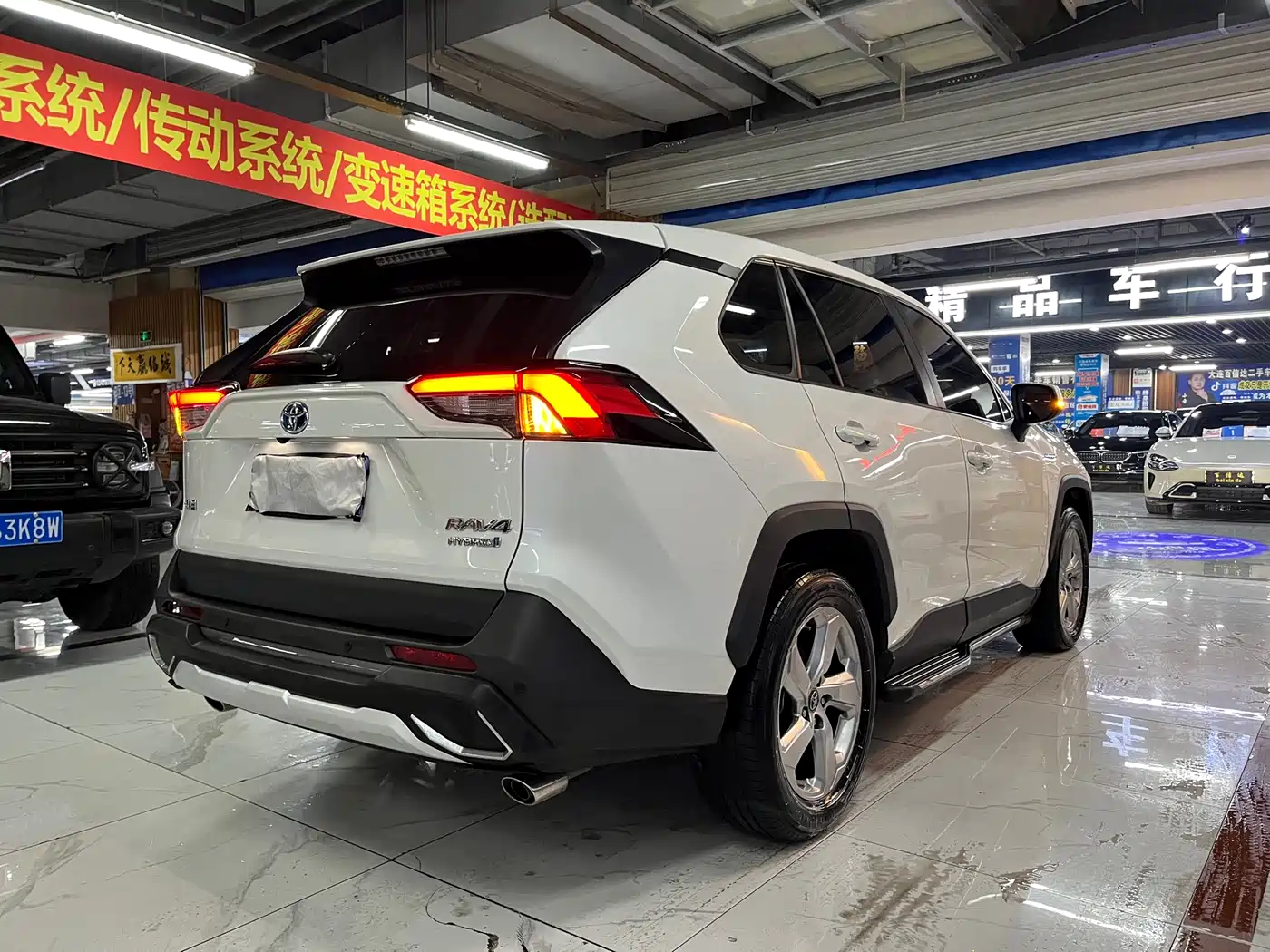 Toyota RAV4 Rongfang 2020 Hybrid 2.5L E-CVT 2WD Elite Edition фото 5