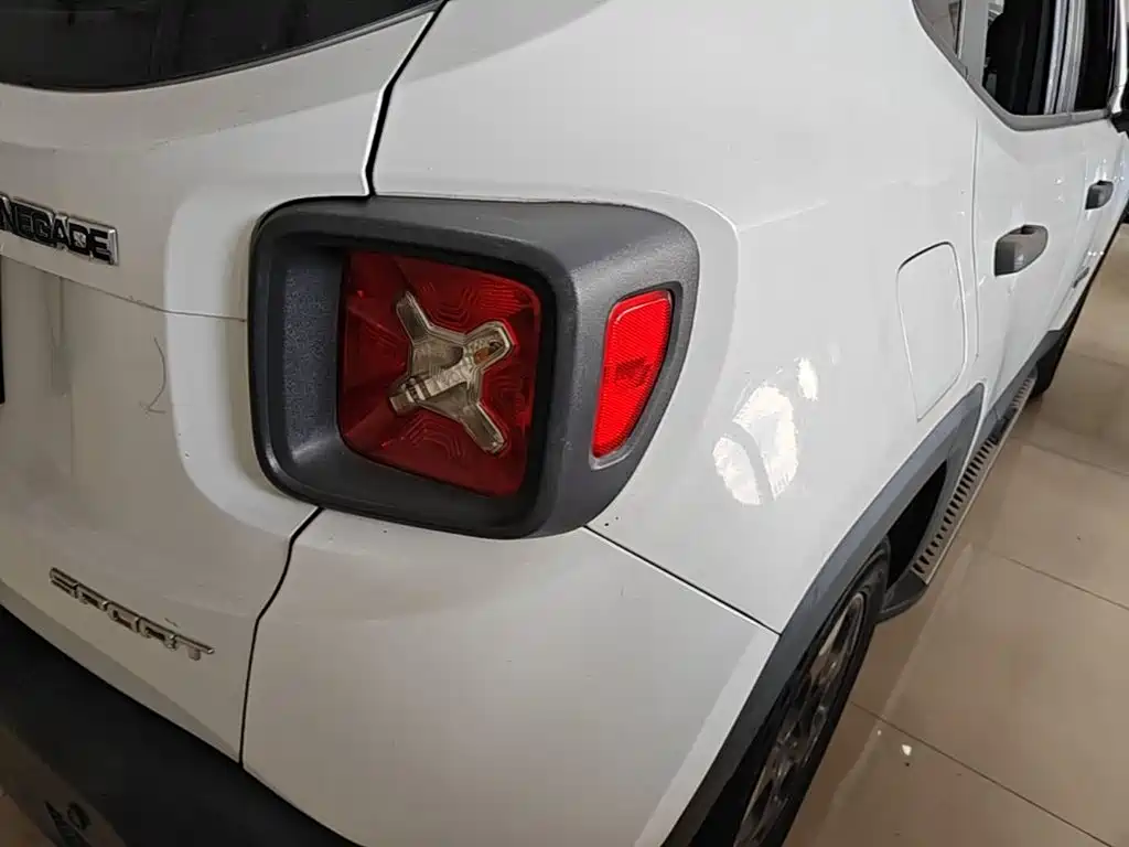 Jeep Renegade 2016 2016 1.4T Automatic Kinetic Edition