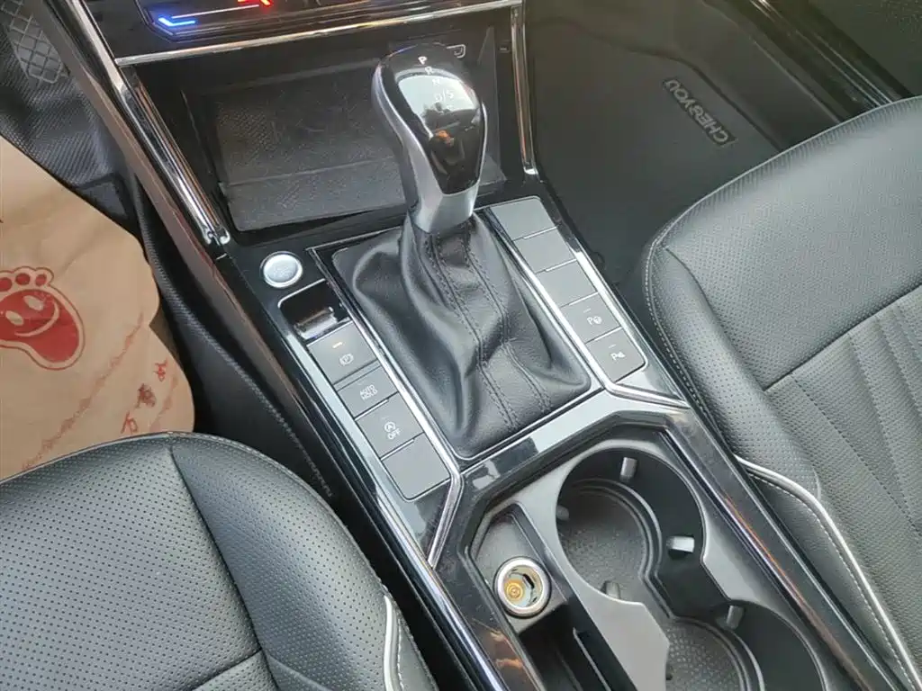 Volkswagen Passat 2022 330TSI Luxury Edition фото 14