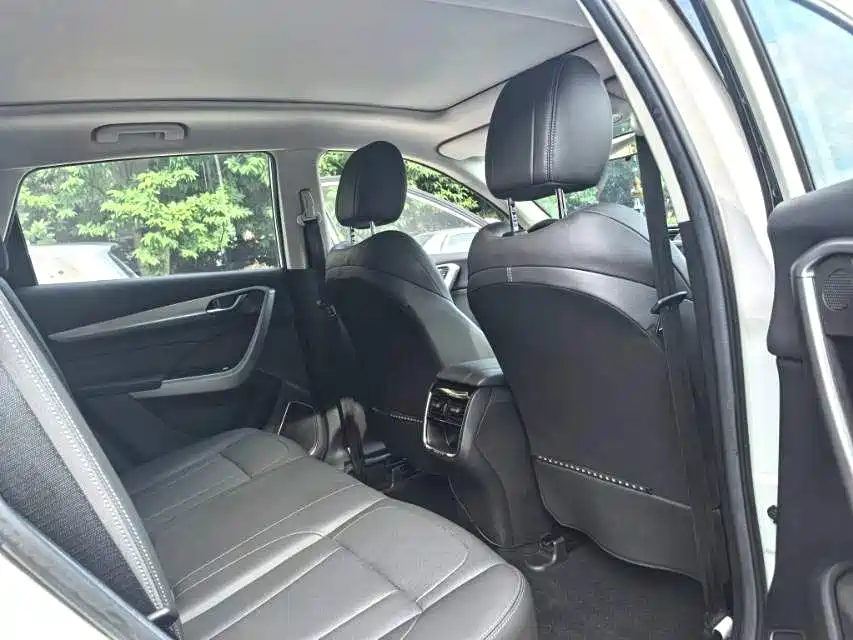 Dongfeng Aeolus Dongfeng Fengshen AX7 2021 2020 1.6T Automatic AI Navigation China VI