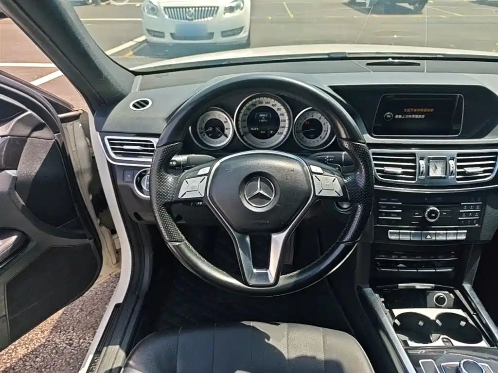 Mercedes-Benz E-Class 2015 Facelift E 260 L Sport Fashion фото 11