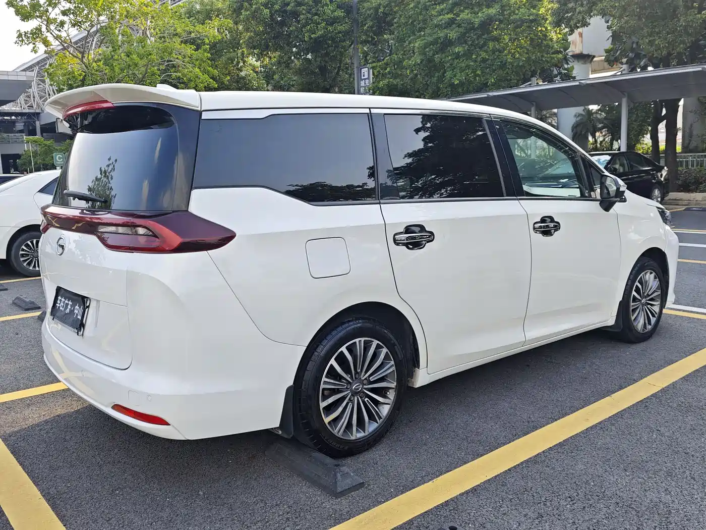 GAC Trumpchi Trumpchi M6 2019 270T Automatic Premium (7-seater) China V фото 27