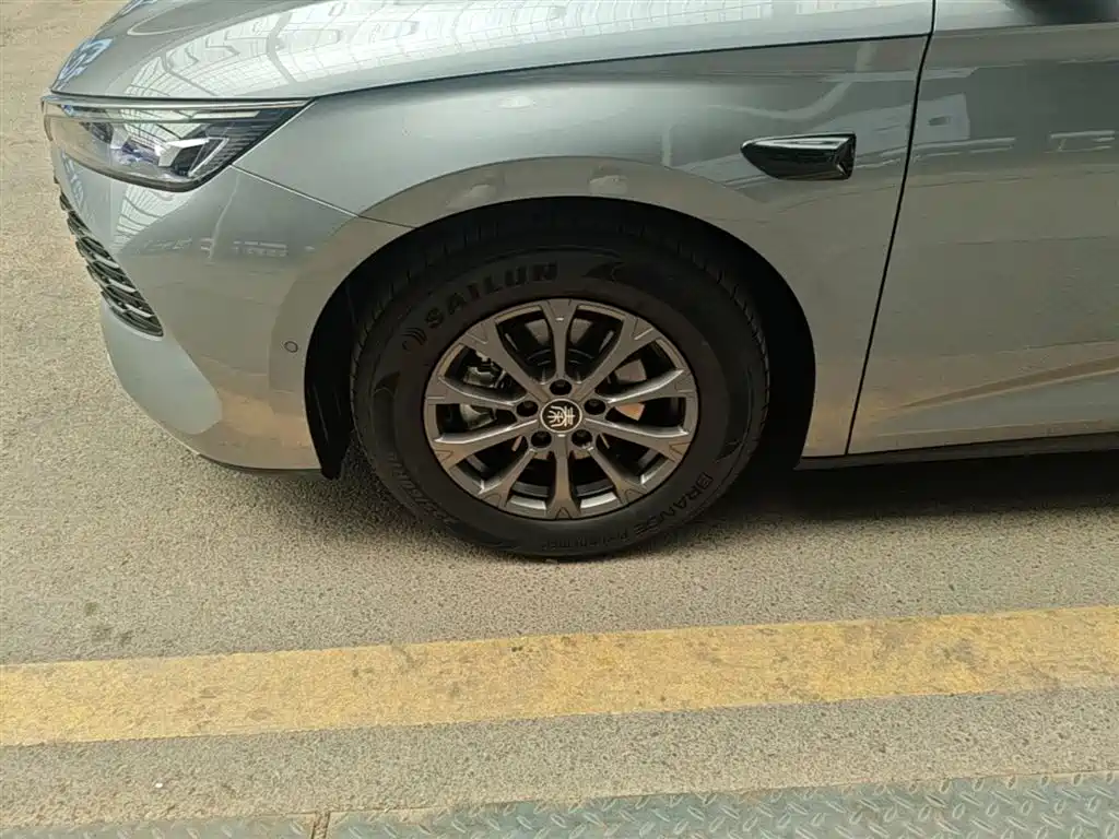 BYD Qin L 2025 DM-i Smart Drive Edition 80KM Leading фото 23