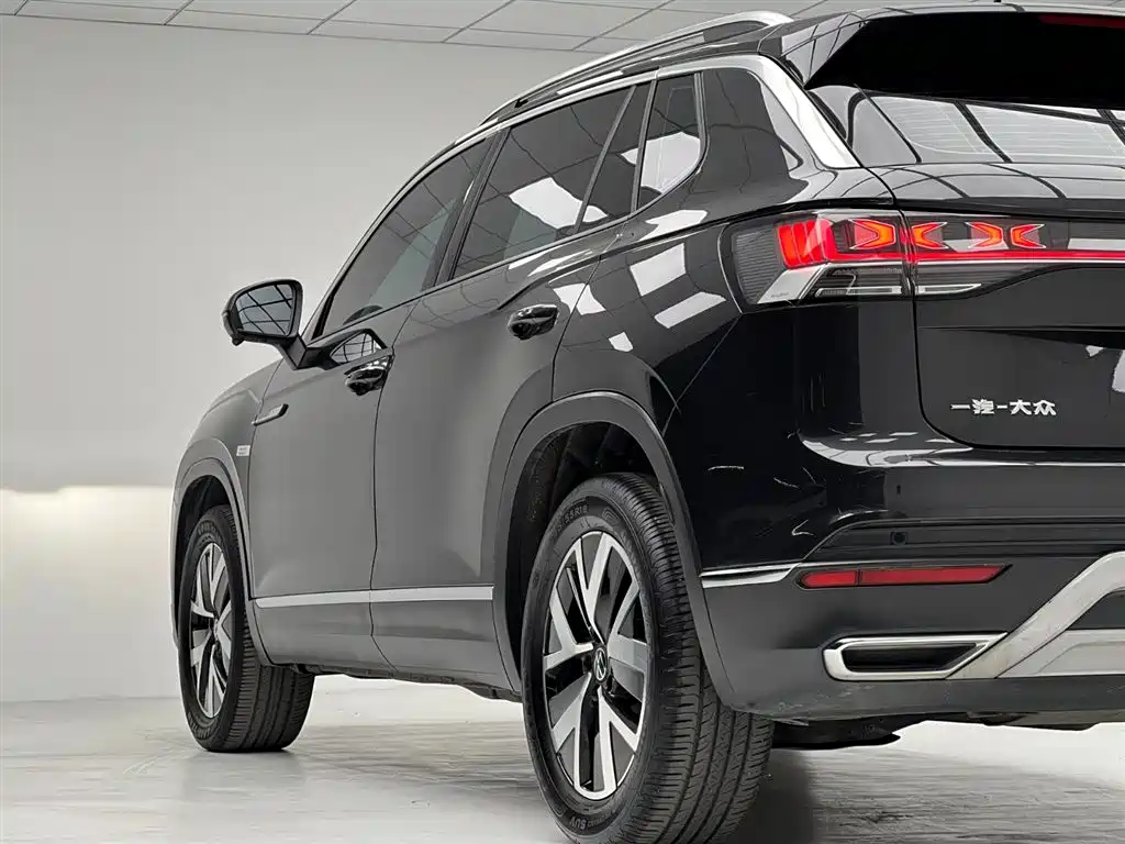 Volkswagen Tayron 2023 280TSI 2WD Luxury Plus Advanced Edition фото 9
