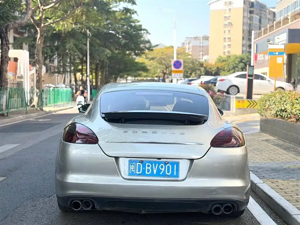 Porsche Panamera 2010 Panamera 3.6L фото 14