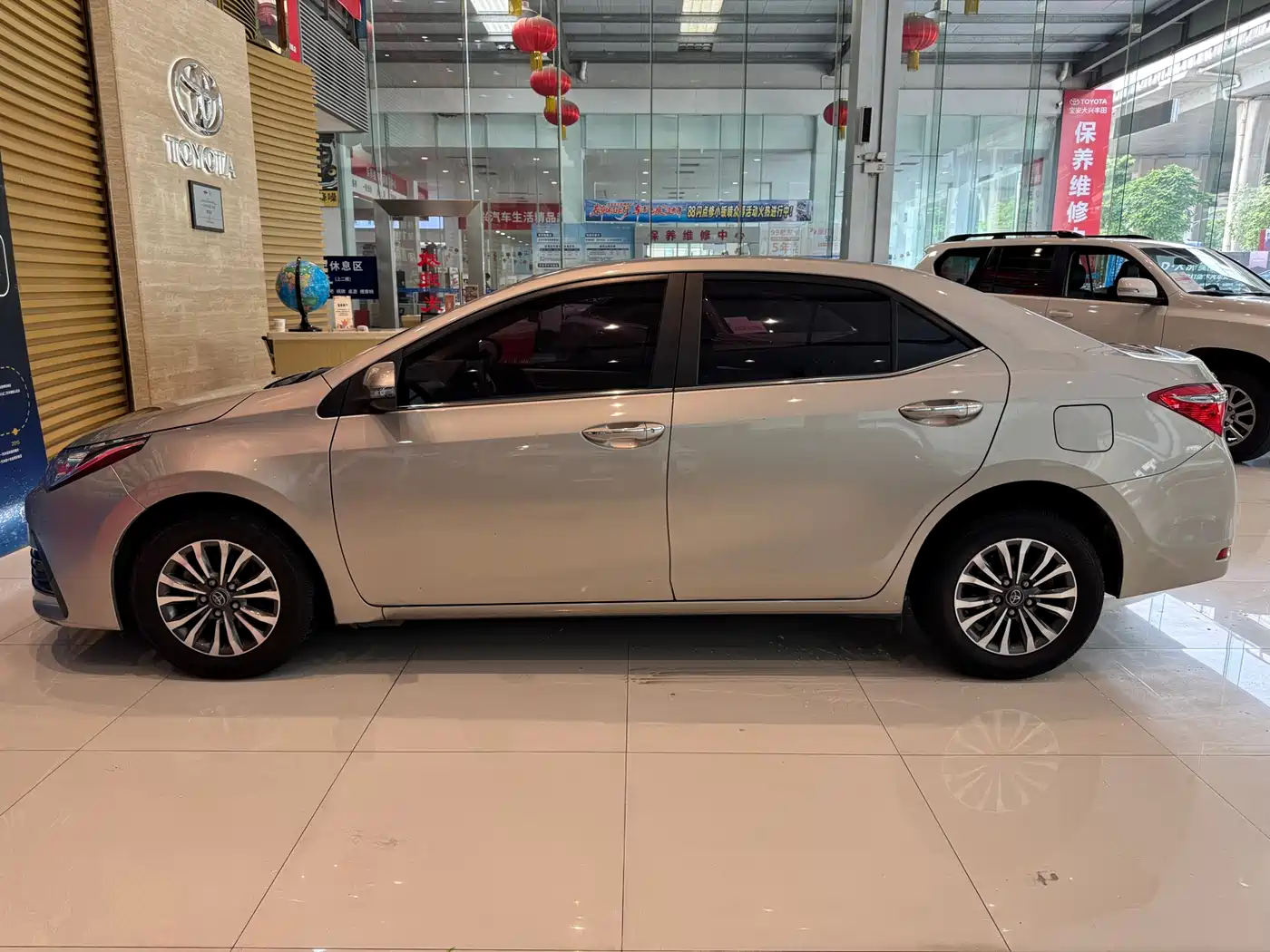 Toyota Corolla 2017 Facelift 1.2T S-CVT GL фото 6