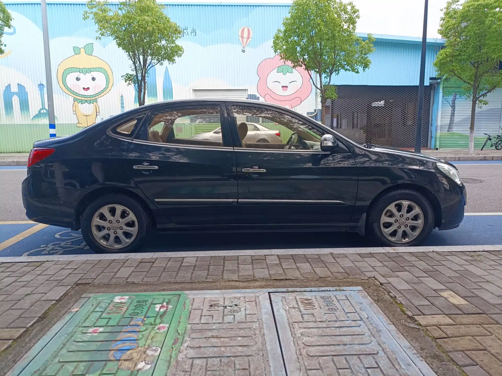 Фото 8 - Hyundai Elantra