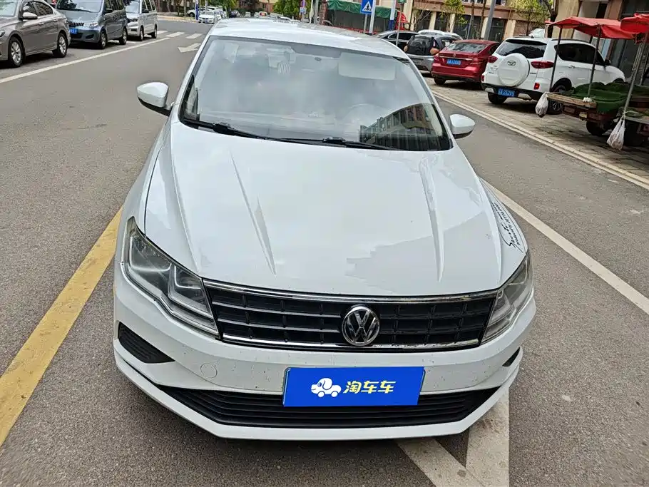 Volkswagen Jetta 2019 Dream Edition 1.4L Manual Fashion фото 2