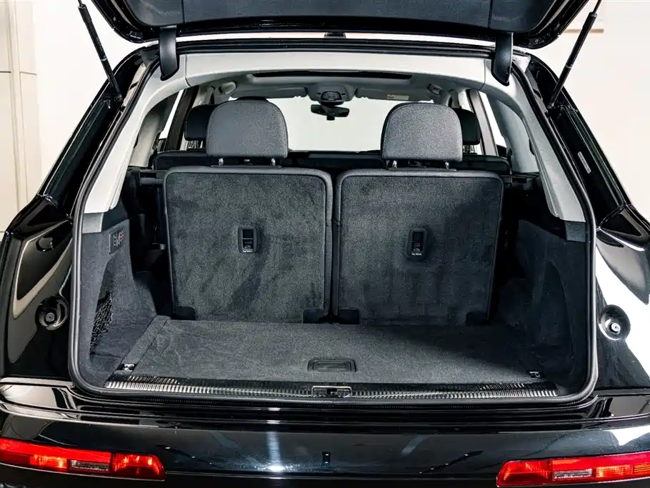 Audi Q7 2024 45 TFSI quattro S line Sport фото 23