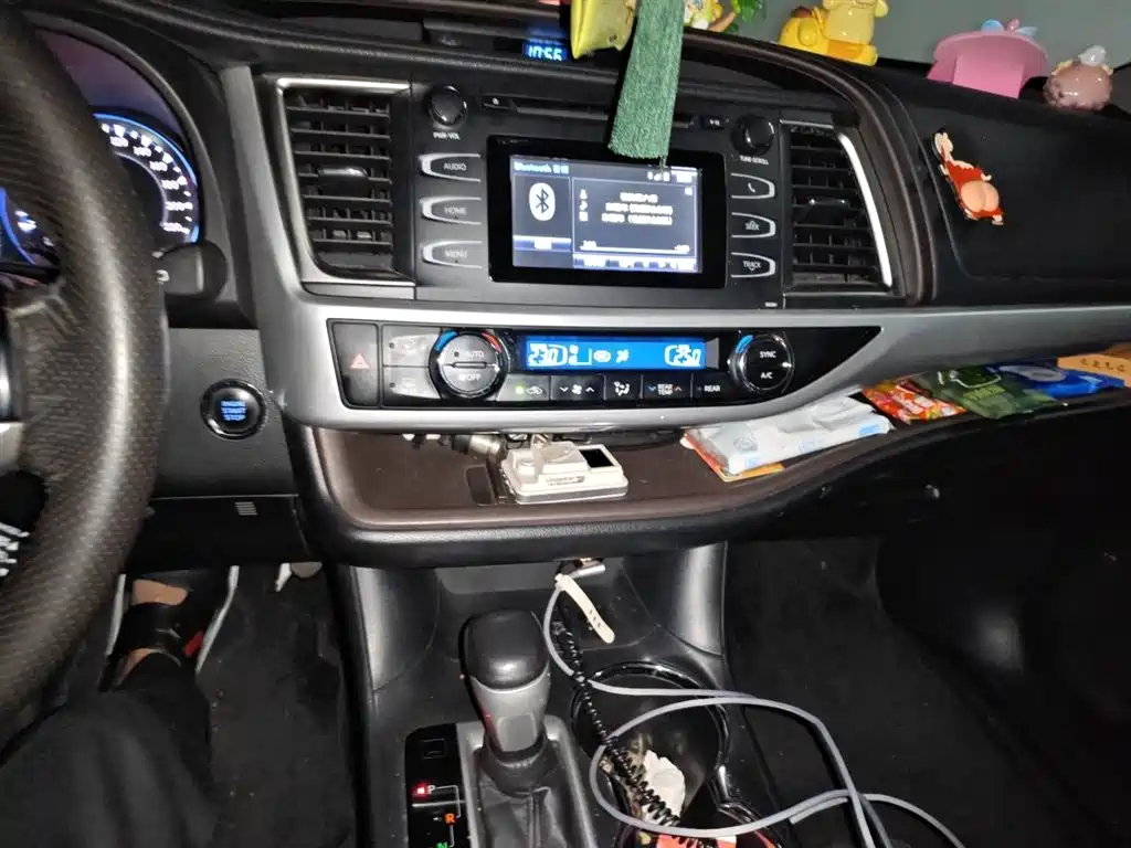 Toyota Highlander 2015 2.0T AWD Luxury Edition 7-seater фото 10