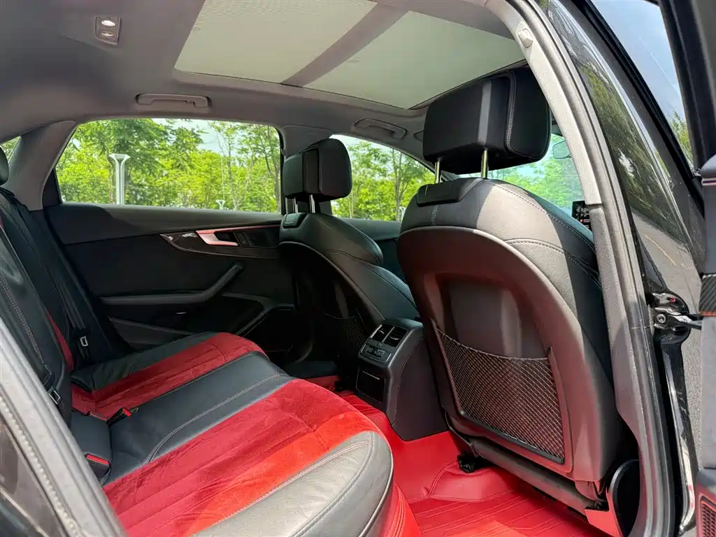 Audi A4L 2020 45 TFSI quattro Premium Elegance фото 10