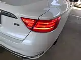 Фото 8 - Geely Borui