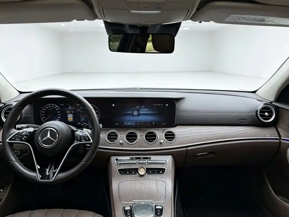 Mercedes-Benz E-Class 2023 E 300 L Luxury фото 5