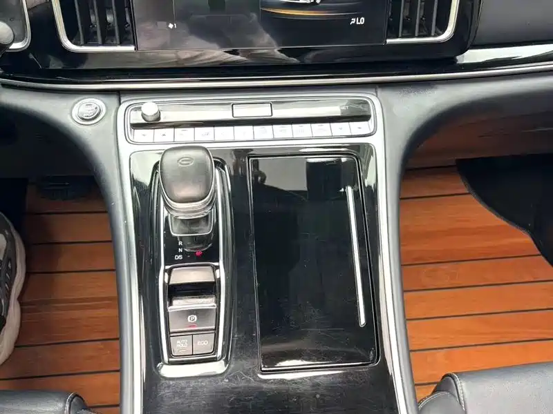 GAC Trumpchi Trumpchi M8 2021 Leading Show Series 390T Premium Edition фото 9