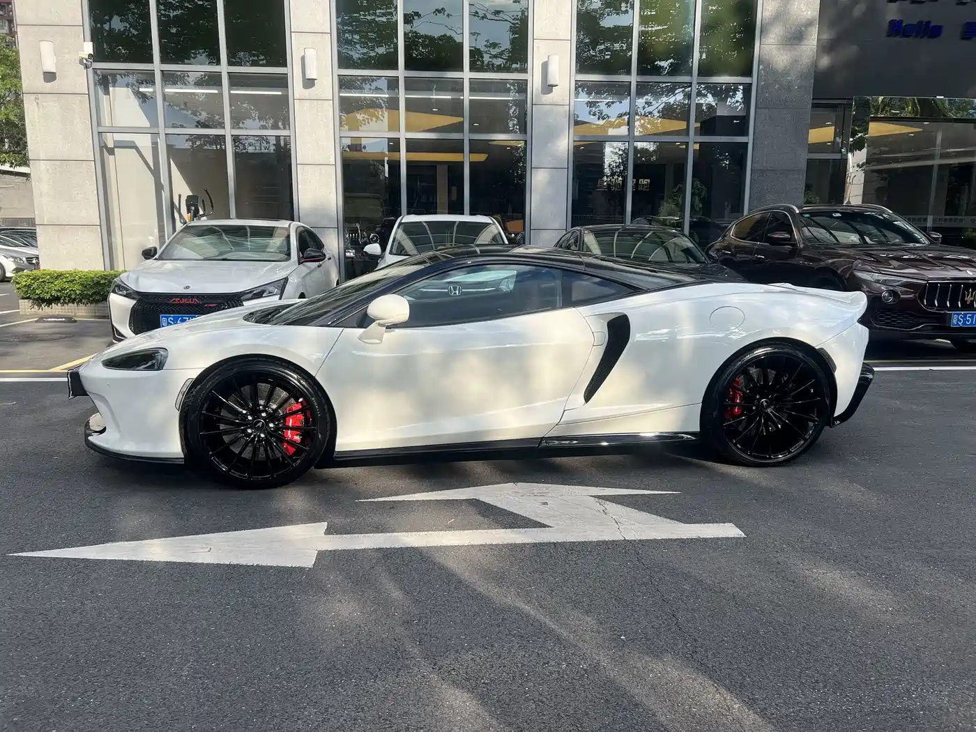 McLaren GT 2023 2023 4.0T Standard Model