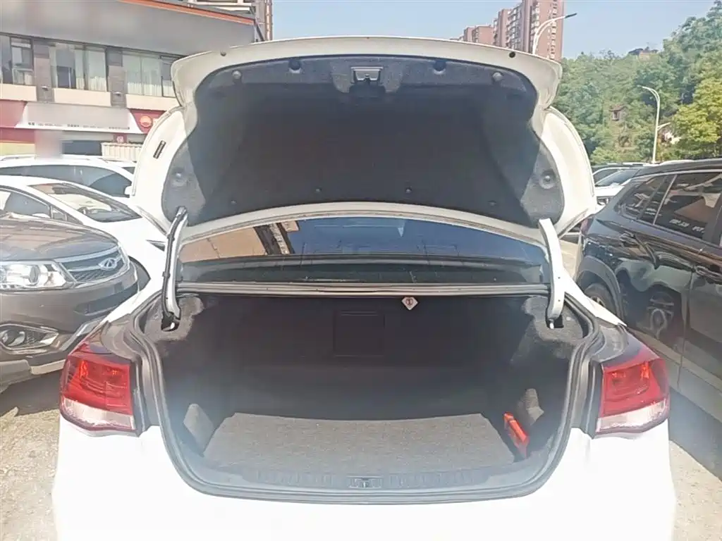 Chevrolet Malibu 2018 530T Automatic Trend Edition фото 19