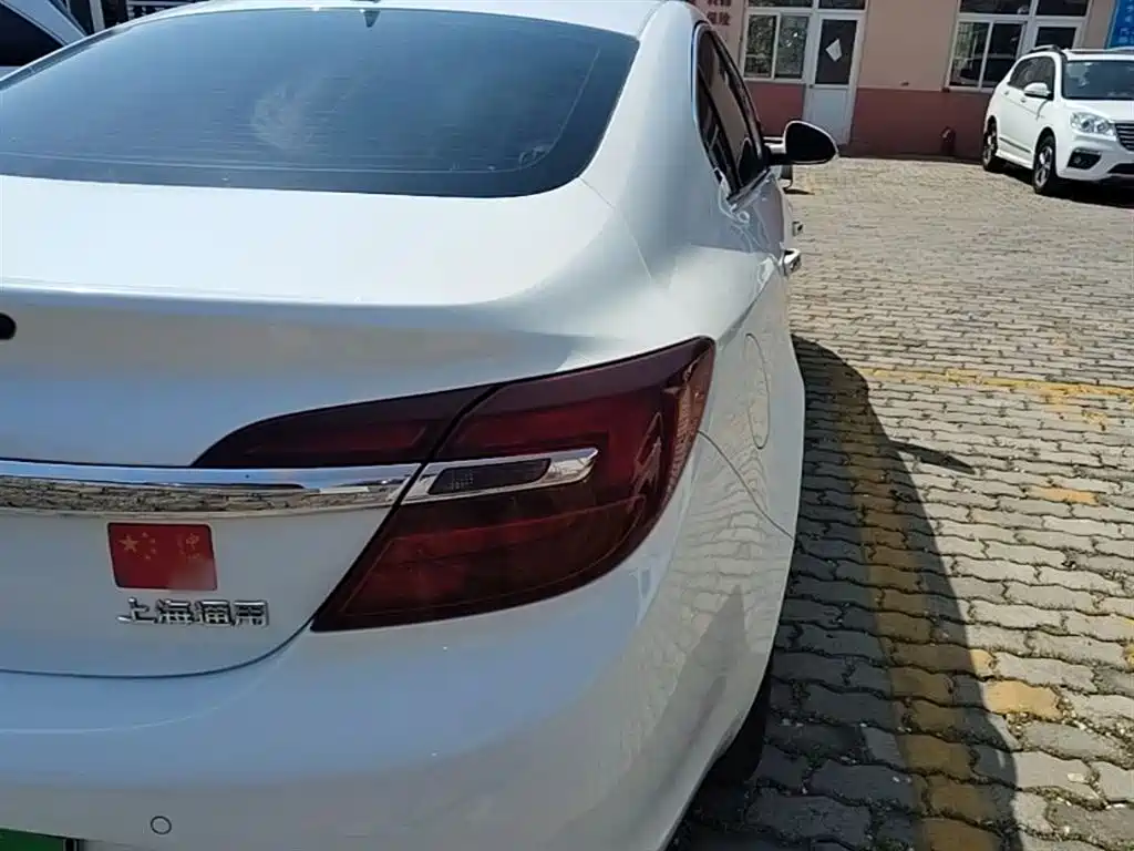 Buick Regal 2014 2.0L Elite Fashion Type фото 8