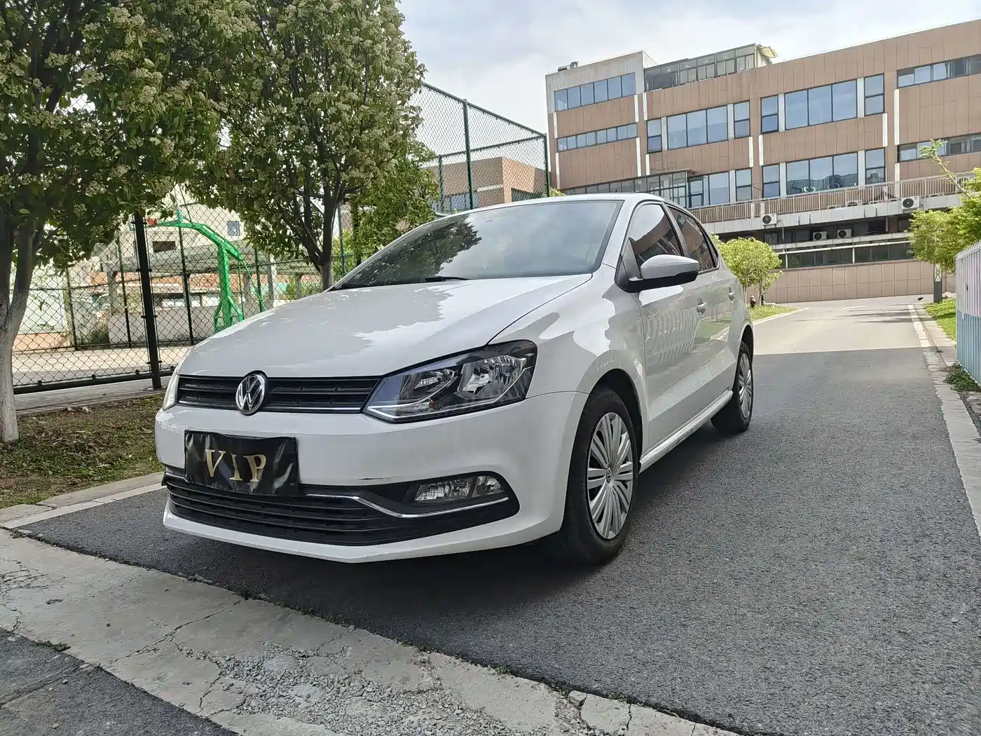 Volkswagen Polo 2018 1.5L Auto Safe Drive фото 2