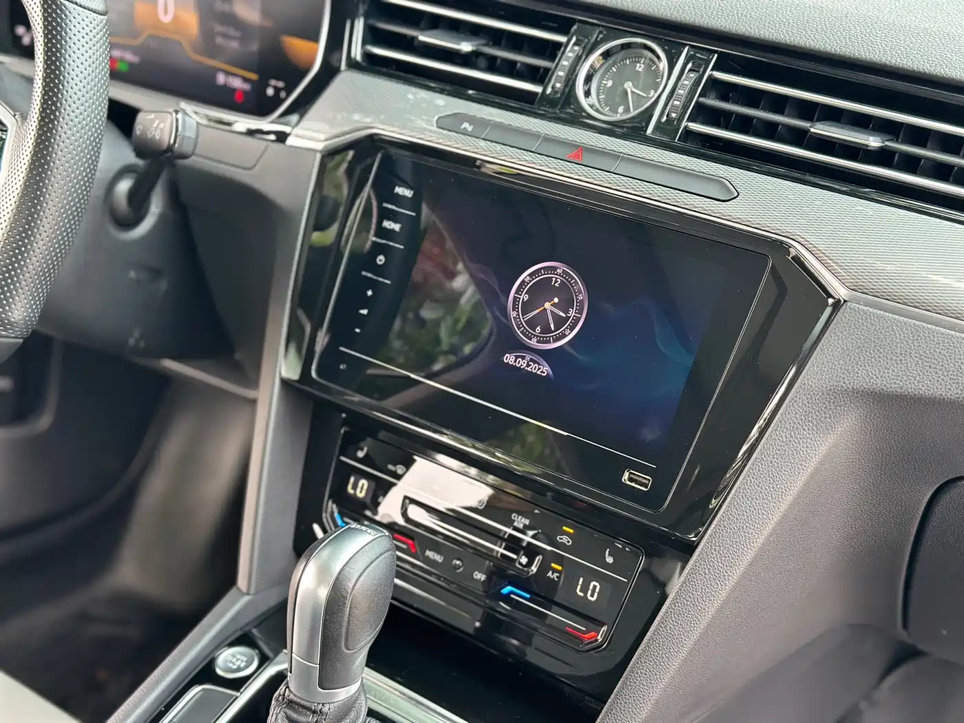 Volkswagen Magotan 2023 2 Million Units Anniversary Edition 330TSI DSG Leading Type фото 16
