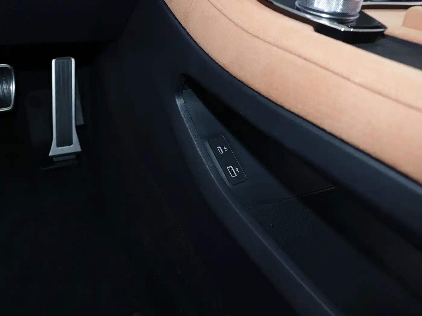 Voyah Passion 2025 2024 PHEV AWD Ultra Long Range Flagship