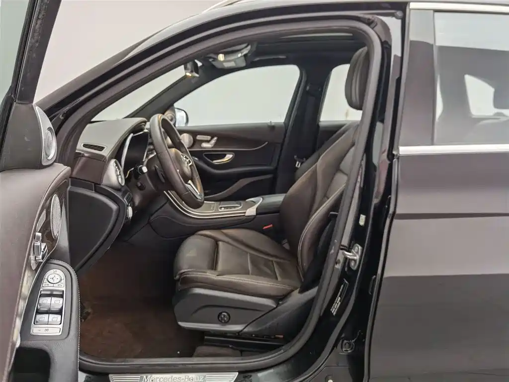 Mercedes-Benz GLC 2022 Model GLC 260 L 4MATIC Luxury Edition фото 10