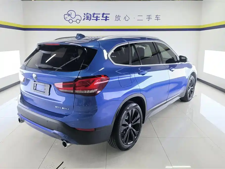 BMW X1 2020 sDrive20Li Fashion Model фото 3