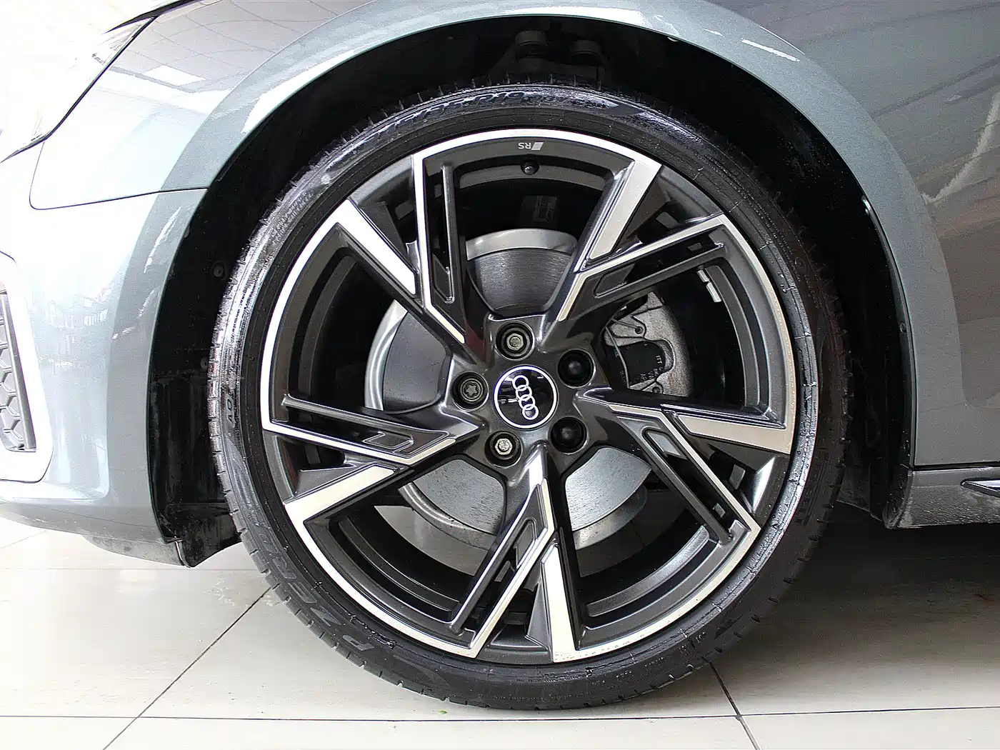 Audi A4L 2024 40 TFSI quattro RS Kit Speed Edition фото 18