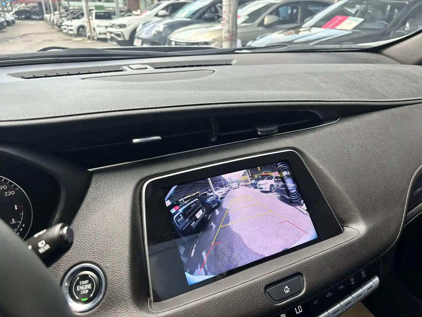 Cadillac XT4 2023 2022 28T FWD Style